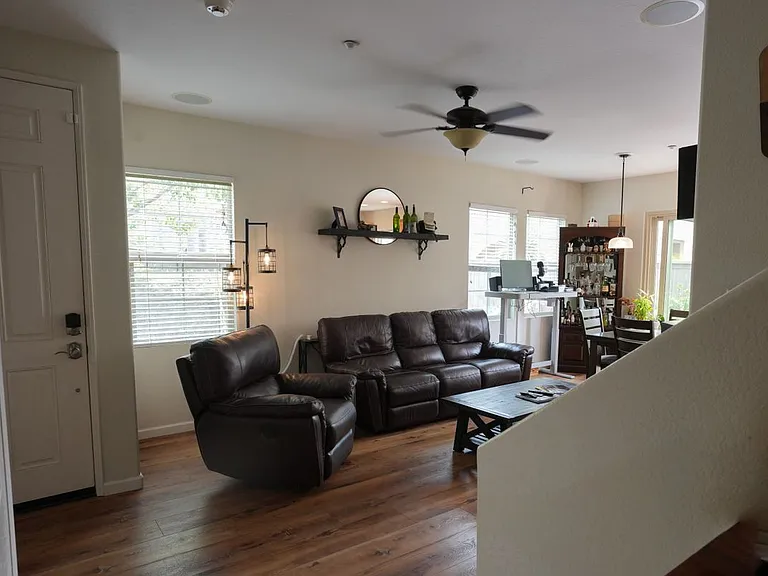 2649 Bellezza Dr — Photo 9