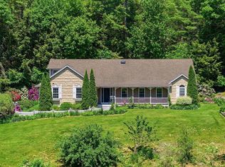 493 Hubbardston Rd, Barre, MA 01005