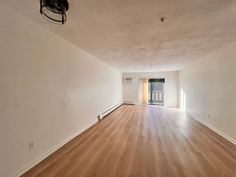 100 Grandview Ave #3B — Photo 6