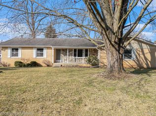 2550 S Hacker Rd, Brighton, MI 48114