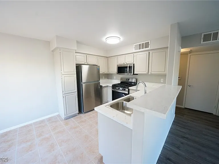 5710 E Tropicana Ave #1009 — Photo 6
