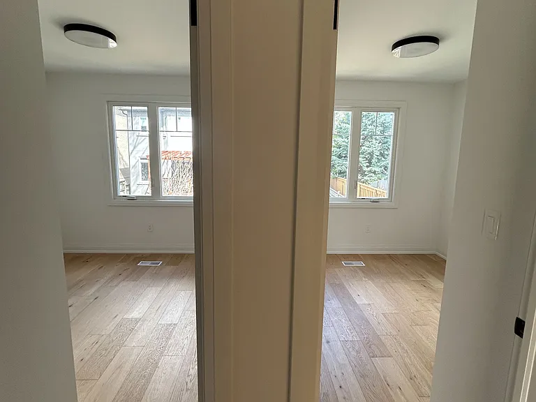 12 Franklin Ave #D — Photo 6