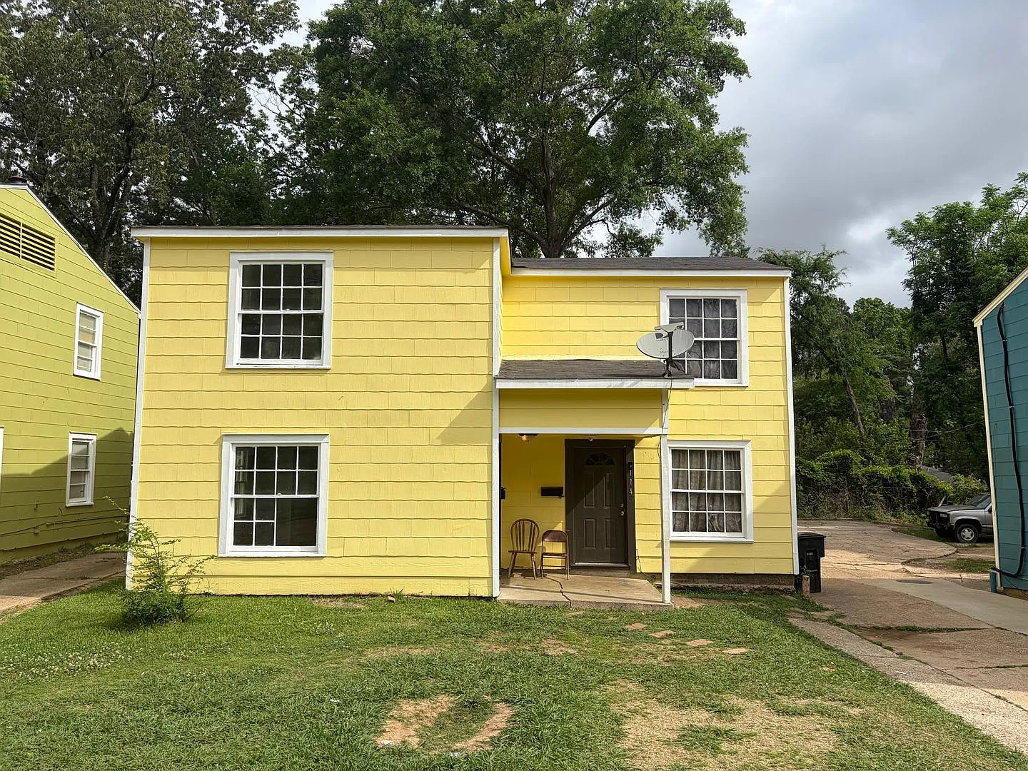 2 Bedroom Highland Apartment — Photo 1