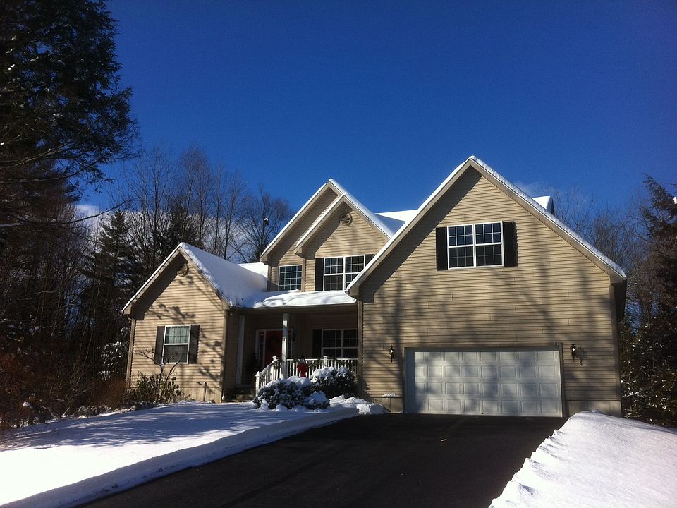 2nd image of 26 Moonglow Rd