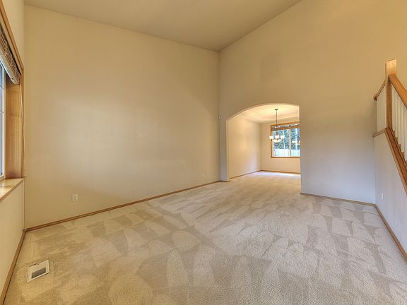 3rd image of 11018 132nd Street Ct E