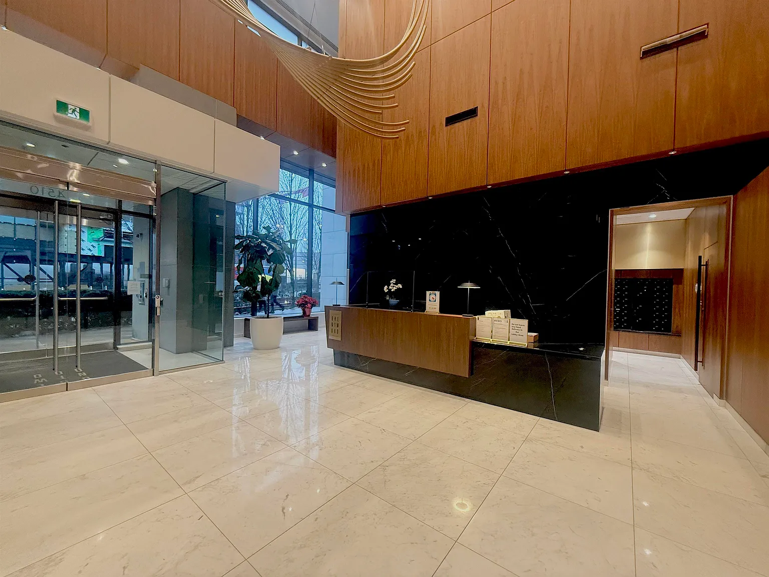 2 bed, 872 sqft, $3,050 — Photo 3