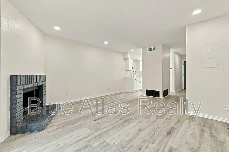 2 bed, 1.0 bath, 1082 sqft, $1,175 — Photo 4