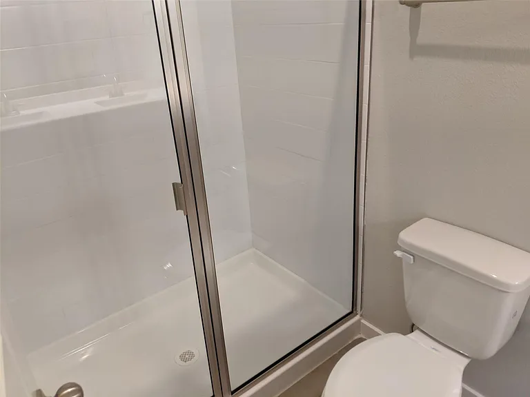 202 Oakcrest #A — Photo 8