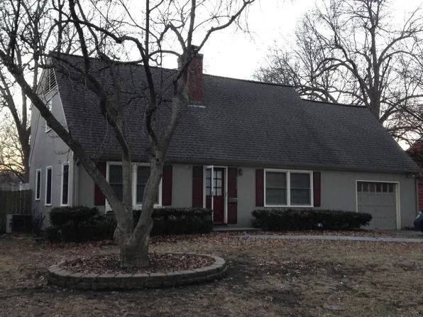 4515 W 72nd Ter, Prairie Village, KS 66208