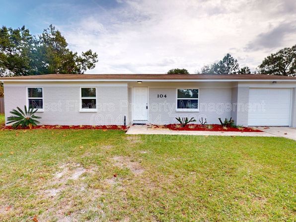 104 Dolphin Blvd E