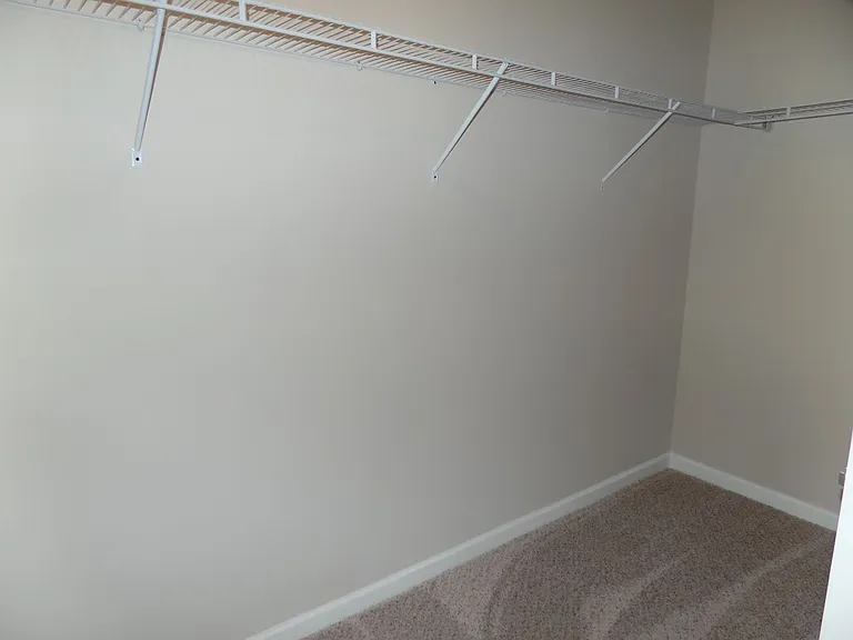 5353 Nottinghamshire Ln — Photo 15