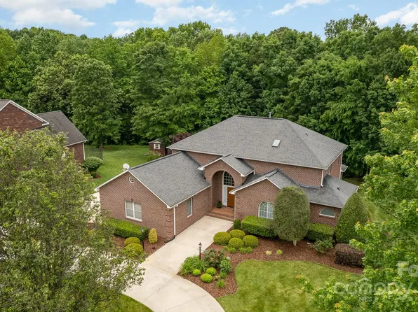 214 Stone Ridge Dr, Salisbury, NC 28146