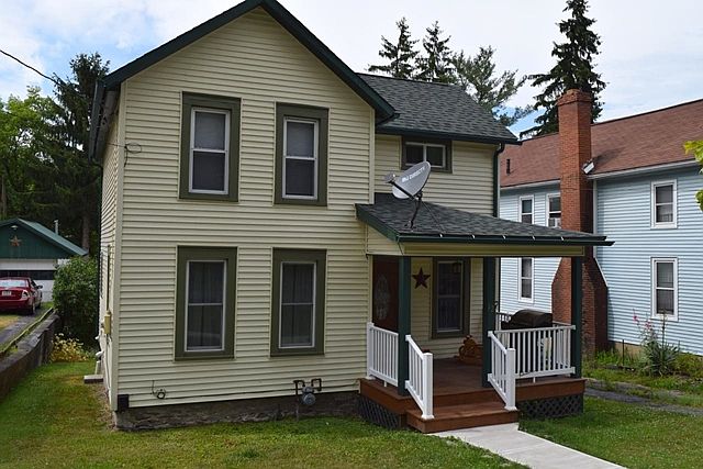 1st image of 12 1/2 Bacon St