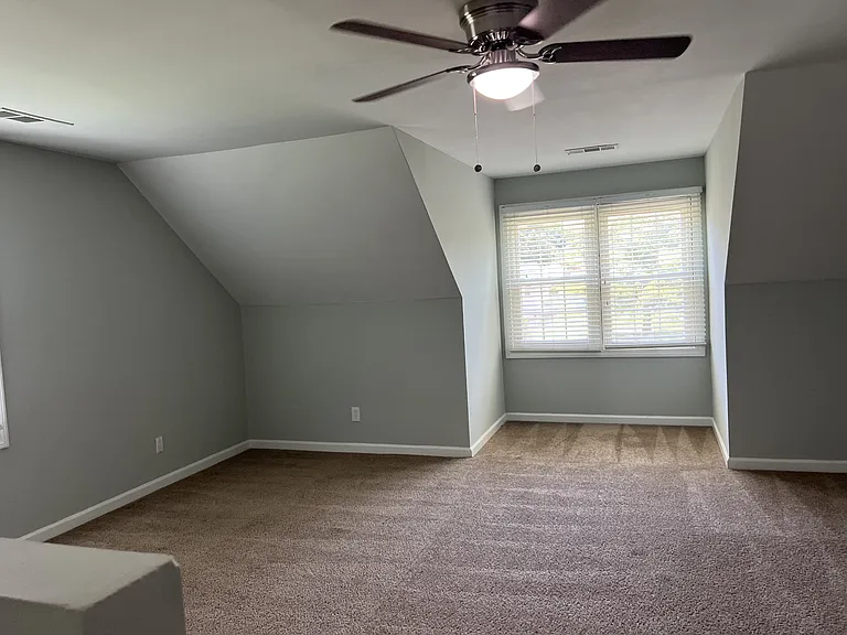 1850 Ashton Brooke Ln — Photo 9