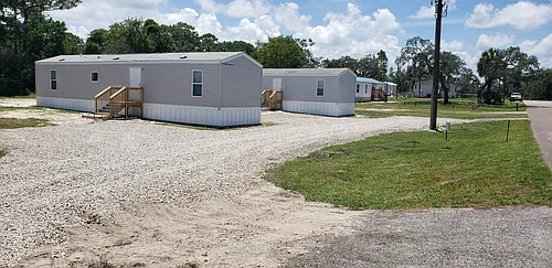 17020 Meridian Blvd Photo 1
