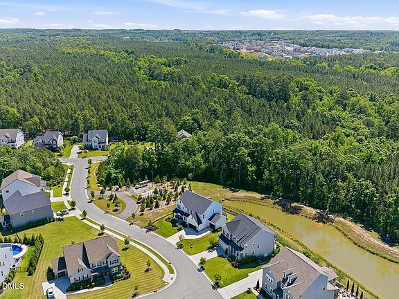 2nd image of 105 River Ledge Dr