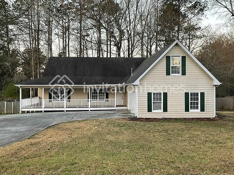 2355 Huntington Dr — Photo 1