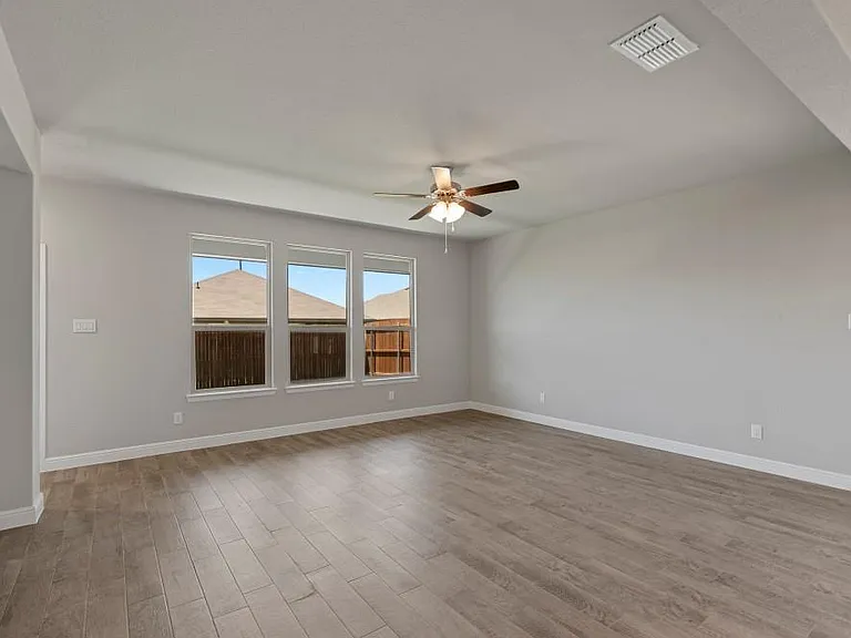 801 Chaplin Dr — Photo 11