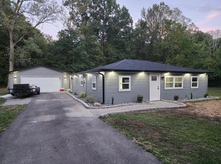 8624 East Dr, Fort Wayne, IN 46818