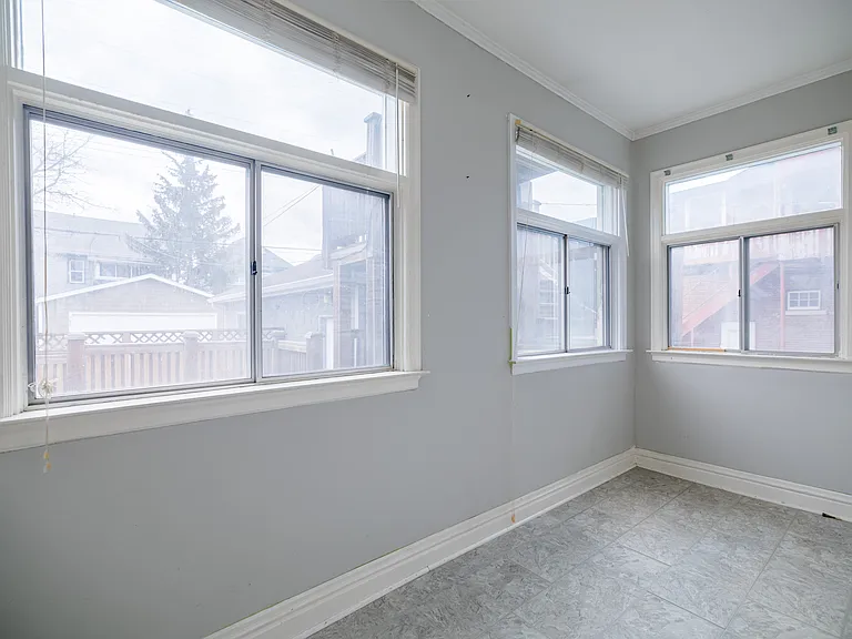 826 Grosvenor Ave #1 — Photo 17