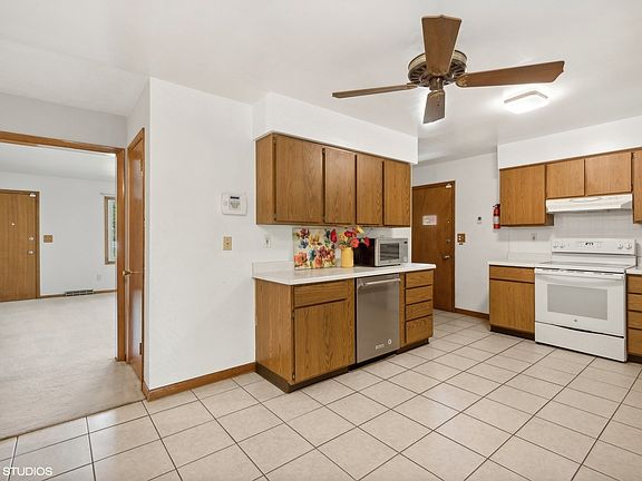 5th image of 10219 W Fairbanks Ave