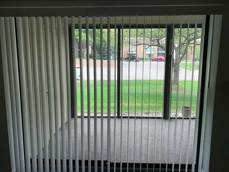 18233 University Park Dr — Photo 33