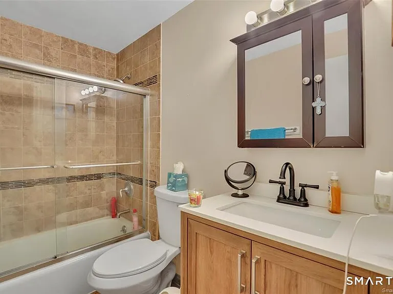 43 Carillon Dr #A — Photo 10