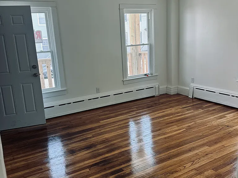 27 Nelson St #1 — Photo 9