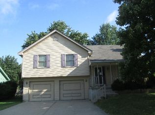 7908 E 162nd Pl, Belton, MO 64012