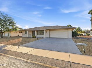 20001 N Willowcreek Cir, Sun City, AZ 85373