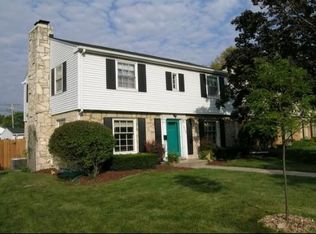 2105 N Swan Blvd, Wauwatosa, WI 53226