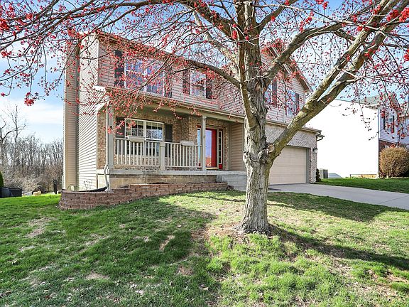 3rd image of 2450 Manita Dr