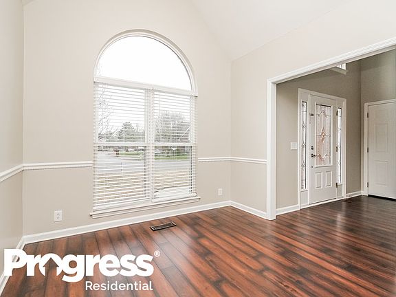 5th image of 2431 Amber Glen Dr