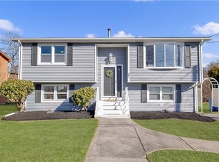 37 Tudor St, Cranston, RI 02920