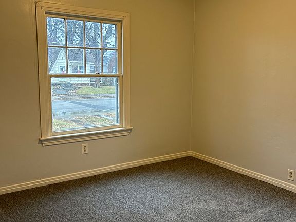 5th image of 517 S Kerth Ave