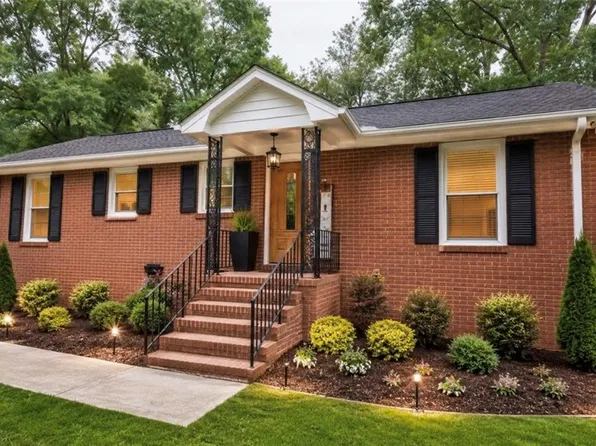 5566 Fisherman Ct, Villa Rica, GA 30180