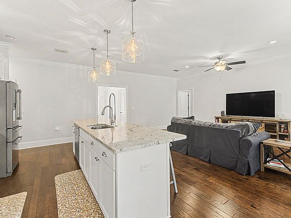 3rd image of 1650 Cottage Rose Ln