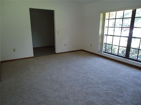 3rd image of 7012 Catherine Dr