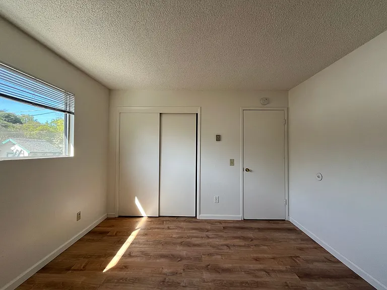 3041 Spring St — Photo 15