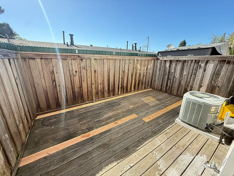 656 Grand Ter — Photo 25