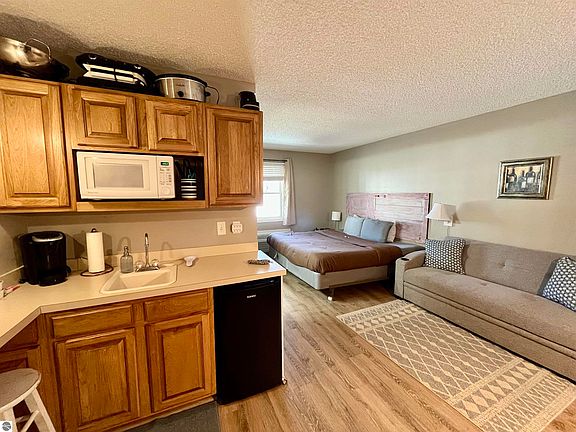 5th image of 6500 Schuss Mountain Ln #137 & 138