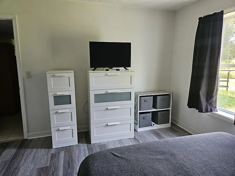Delta Dr — Photo 21
