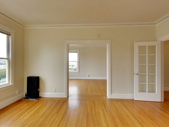 3rd image of 830 Hayes St