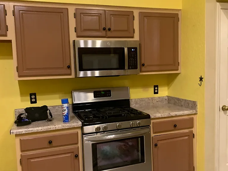 1804 Yosemite Pl — Photo 1