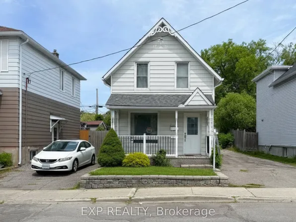 323 Montfort St, Ottawa, ON K1L 5N5