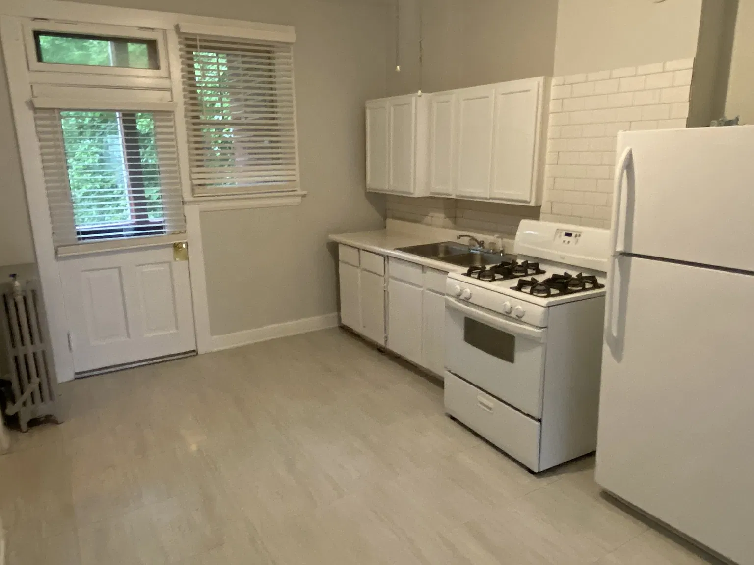 2910 Markbreit Ave — Photo 2