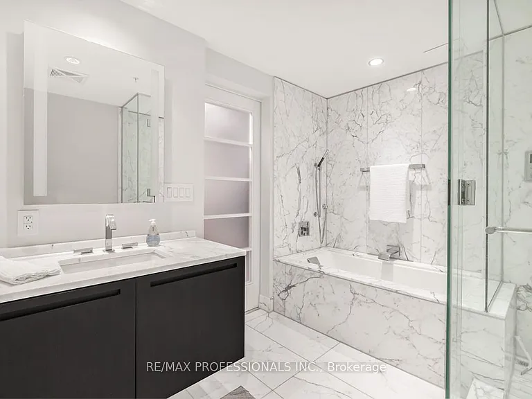 180 University Ave #2403 — Photo 21