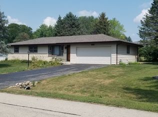 22401 S Deal Ave, Channahon, IL 60410