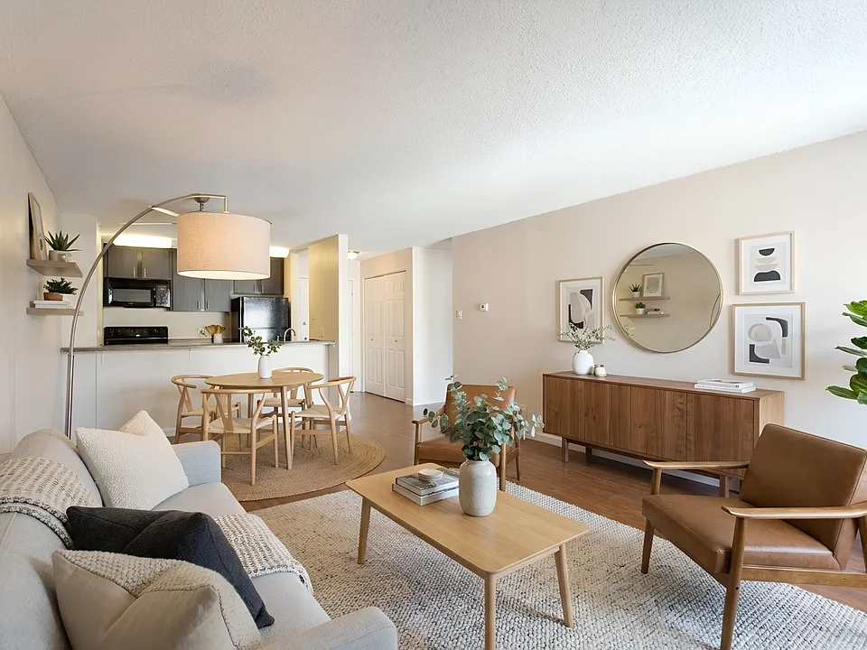 4805 E Kentucky