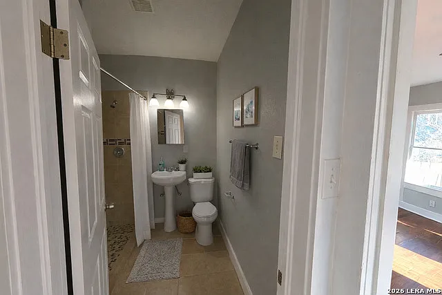 538 Kayton Ave #538 — Photo 14